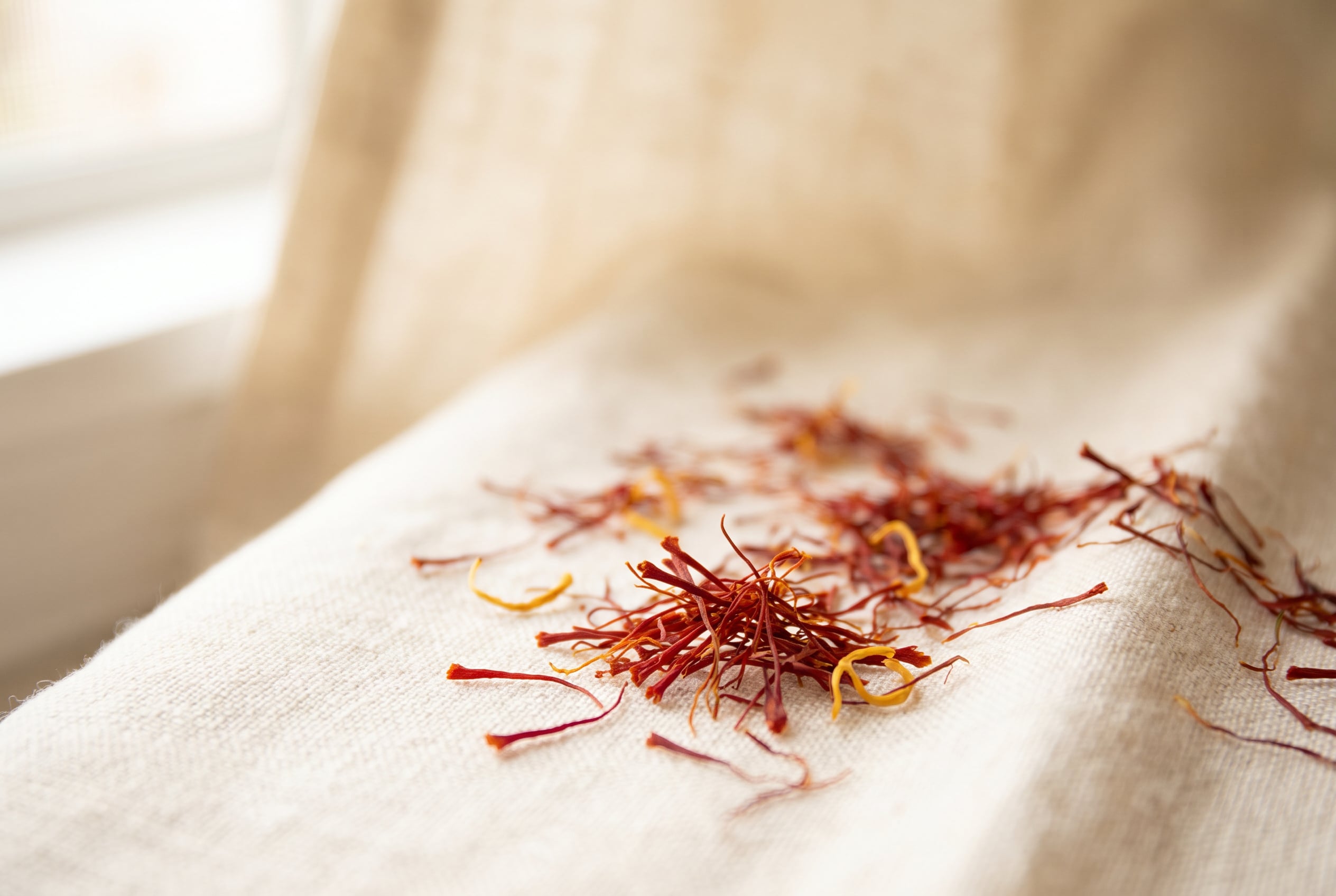 Real saffron threads, the crocus stigma, dried